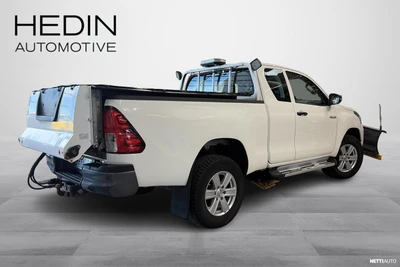 Toyota Hilux Extra Cab 4WD 2,4D Life 2021, photo 3/36