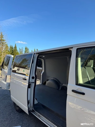 Volkswagen Transporter T6.1 2022, photo 6/17
