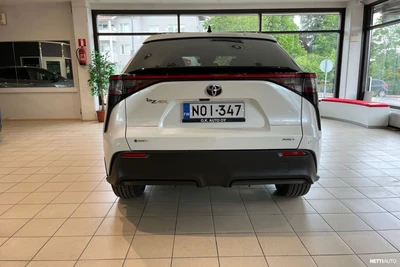 Toyota bZ4X Launch Edition AWD 2025, kuva 3/19