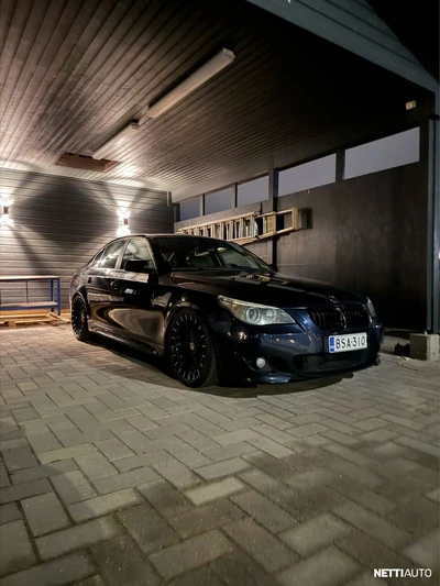 BMW 545 2004, kuva 1/5