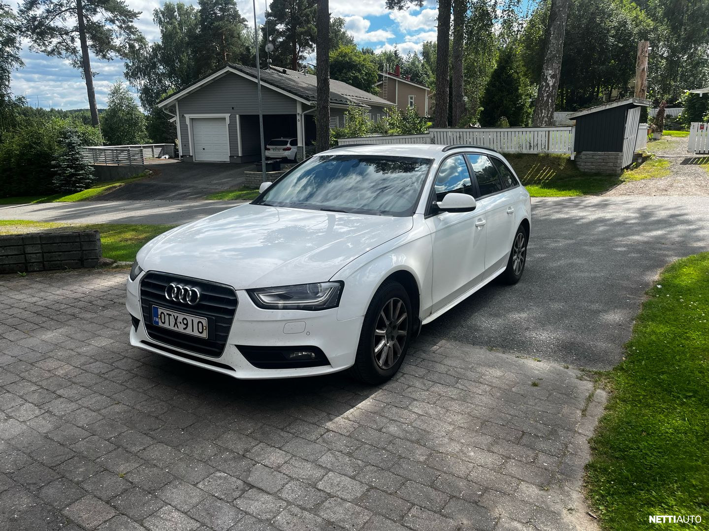Audi A4 2013, photo 1/14