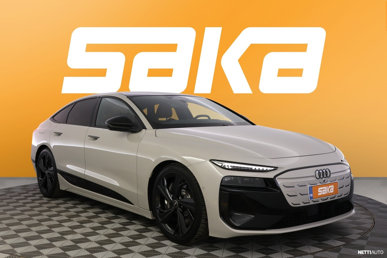 Audi S6 e-tron
