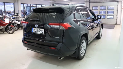 Toyota RAV4 2021, kuva 5/19