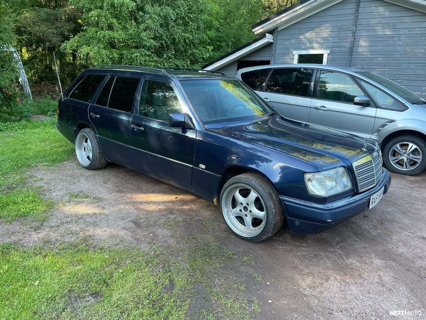 Mercedes-Benz E