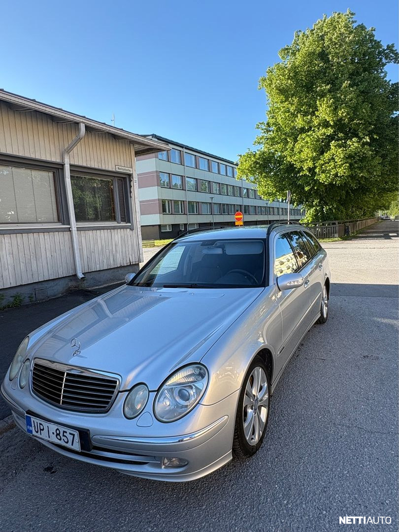 Mercedes-Benz E 200