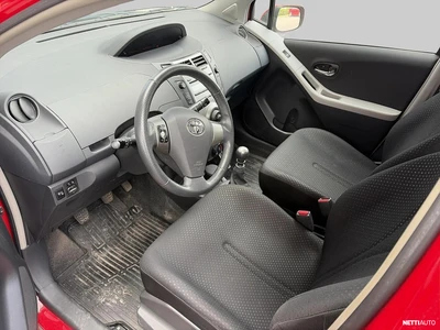 Toyota Yaris 2010, kuva 4/33
