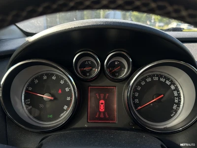 Opel Astra 2014, kuva 7/8