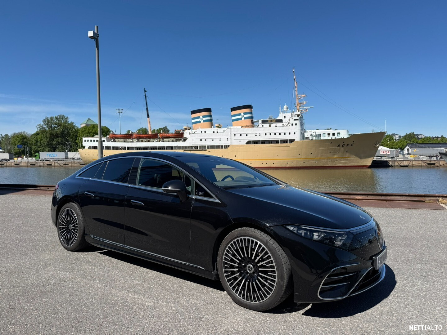 Mercedes-Benz EQS