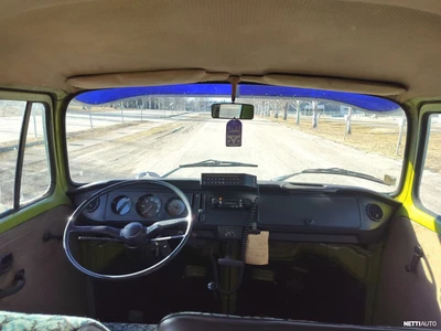 Volkswagen Kleinbus Doppelkabine 1975, photo 6/14