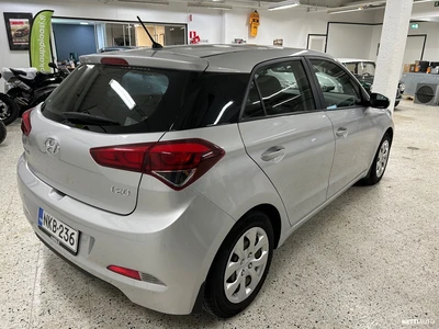 Hyundai i20 2016, kuva 5/15