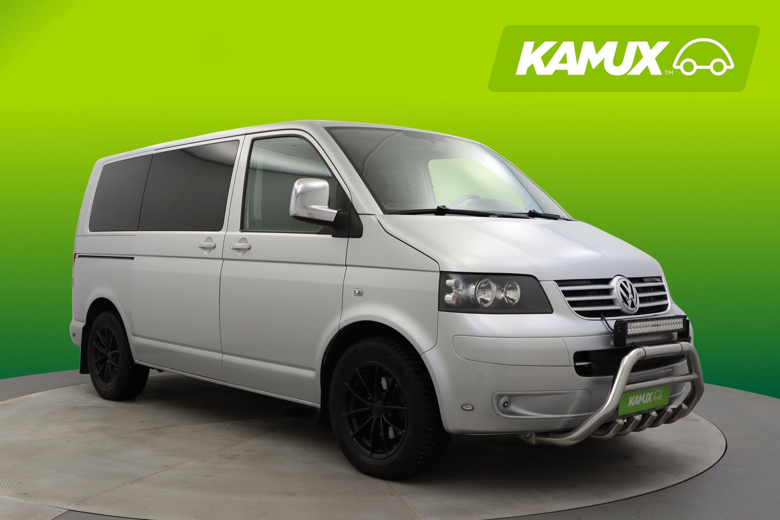 Volkswagen Caravelle 2,5 TDI 96 kW aut. 9-paikkainen
