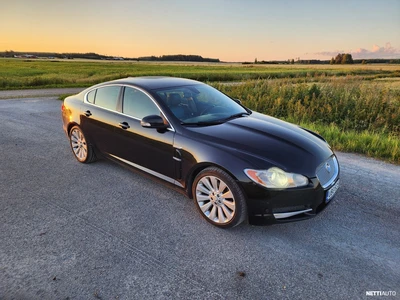 Jaguar XF 2009, photo 2/10