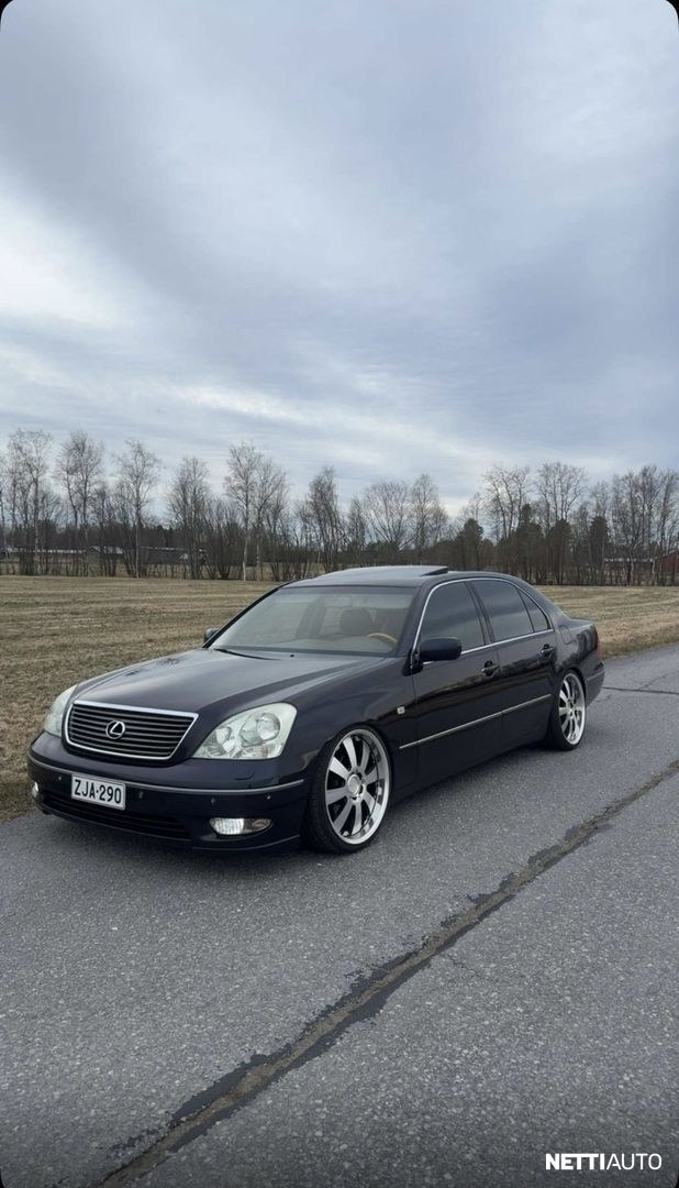 Lexus LS