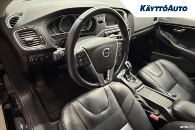 Volvo V40 2018, photo 6/23