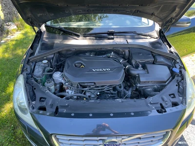 Volvo V60 2012, photo 5/7