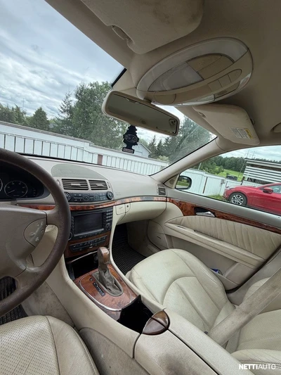 Mercedes-Benz E 2004, photo 4/6