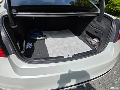BMW 330 2016, photo 4/12
