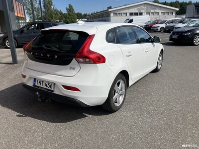 Volvo V40 D2 Kinetic E 2018, photo 4/19