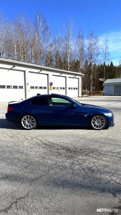 BMW 330 LCI E92 Coupe X-drive 2011, photo 6/16