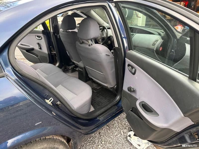 Nissan Primera 2004, photo 2/12