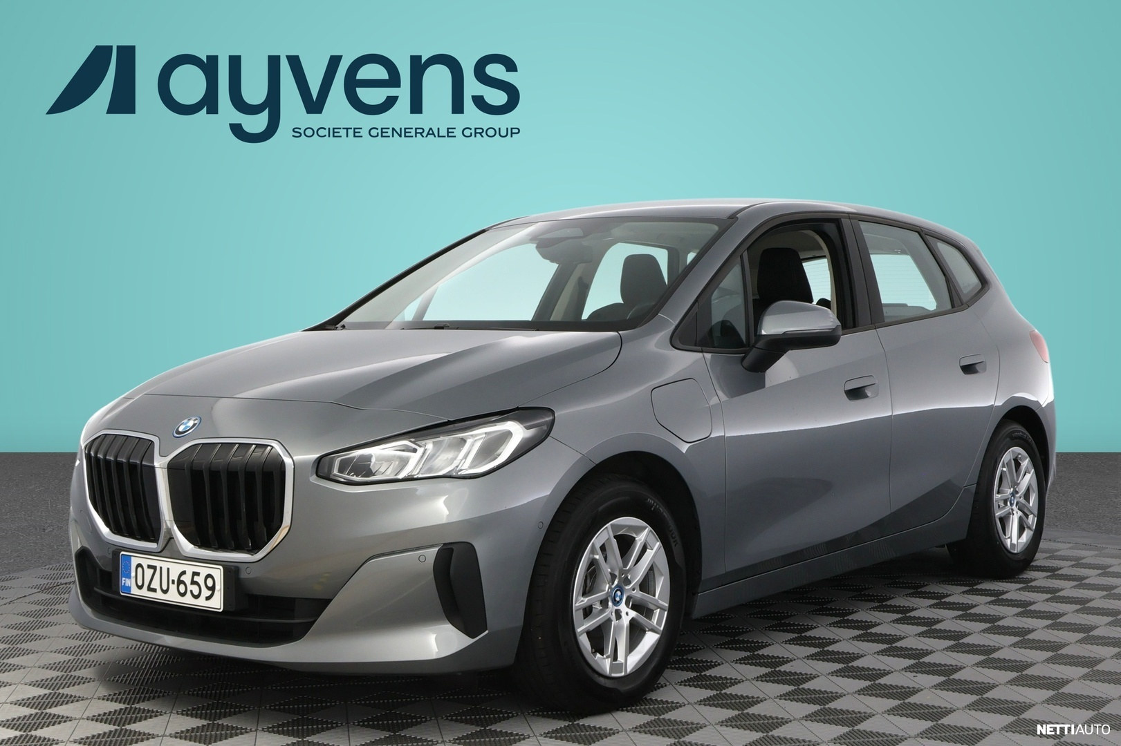 BMW 225