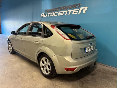 Ford Focus 2010, photo 3/20
