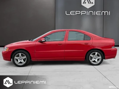 Volvo S60 2,4 Momentum 2008, photo 4/15