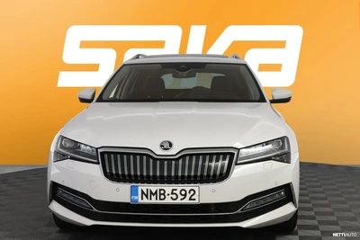 Skoda Superb 2021, kuva 2/44