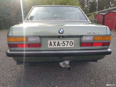 BMW 520 520i 1985, kuva 6/10