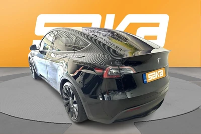 Tesla Model Y Performance 2022, kuva 2/3