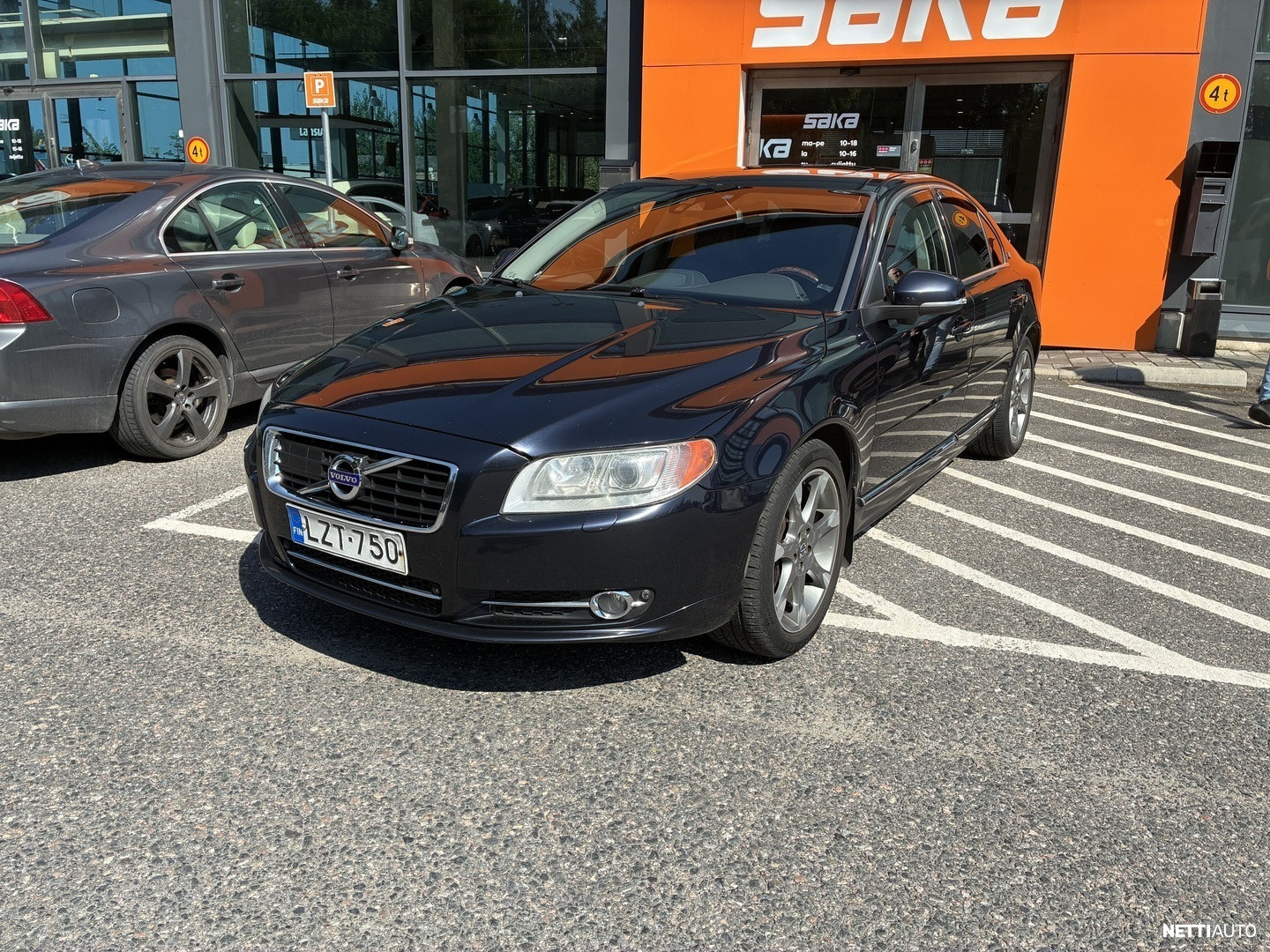 Volvo S80