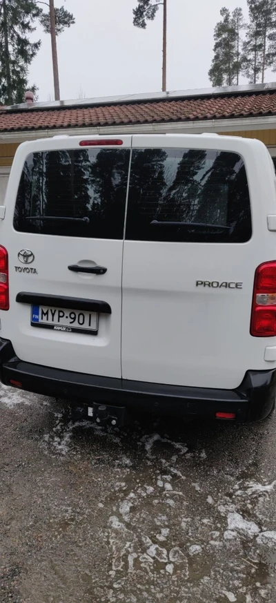 Toyota Proace L2 2,0 D 120 Automaatti 2019, kuva 3/9