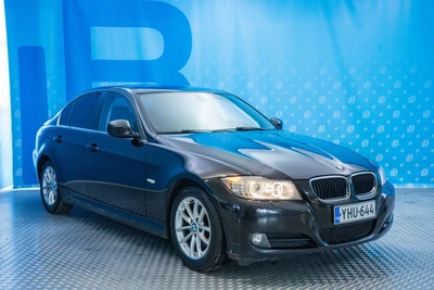 BMW 318 A E90 Sedan Business 2011, photo 3/32