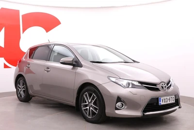 Toyota Auris 2014, photo 7/33