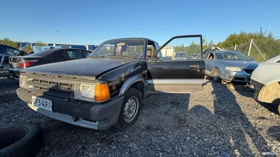 Mazda B B 1992, photo 4/14