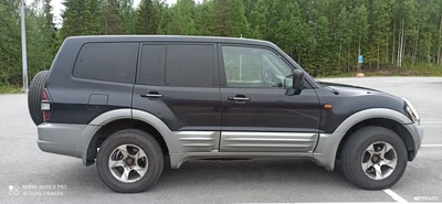 Mitsubishi Pajero 2001, kuva 3/8