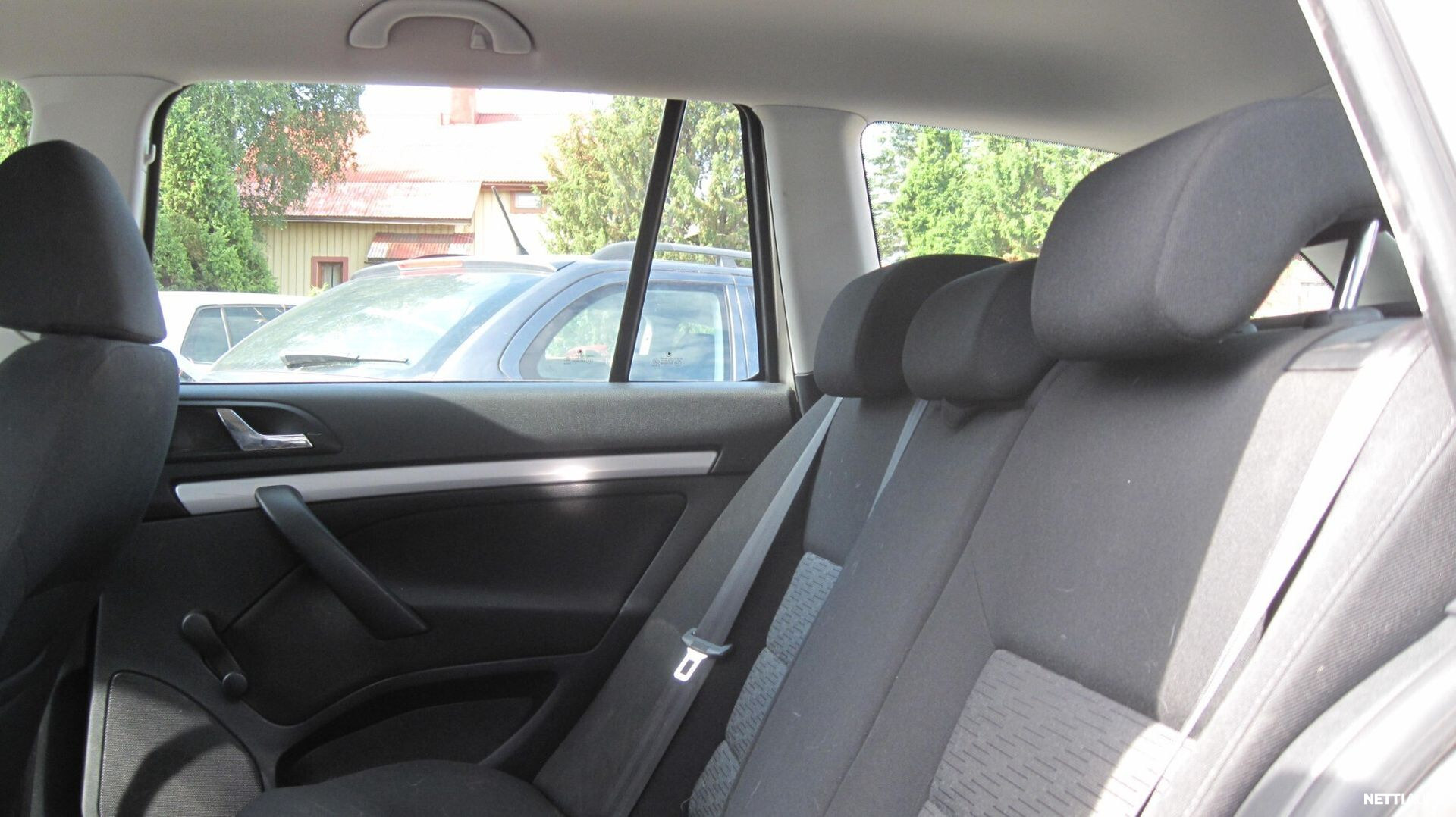 Skoda Octavia 2011, kuva 4/5