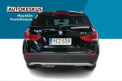 BMW X1 xDrive 28i A E84 SAV 2011, kuva 7/10
