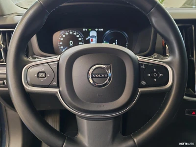 Volvo V60 2021, photo 7/18