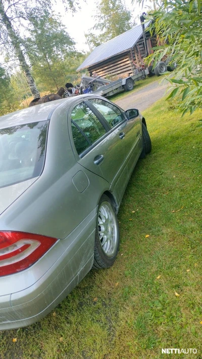 Mercedes-Benz 200 2003, kuva 4/8