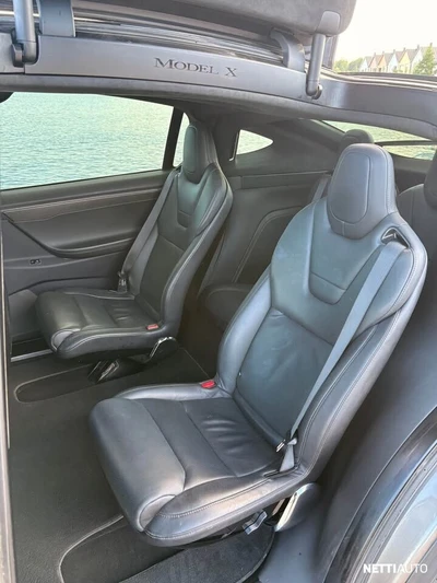 Tesla Model X 90D 2016, photo 5/8
