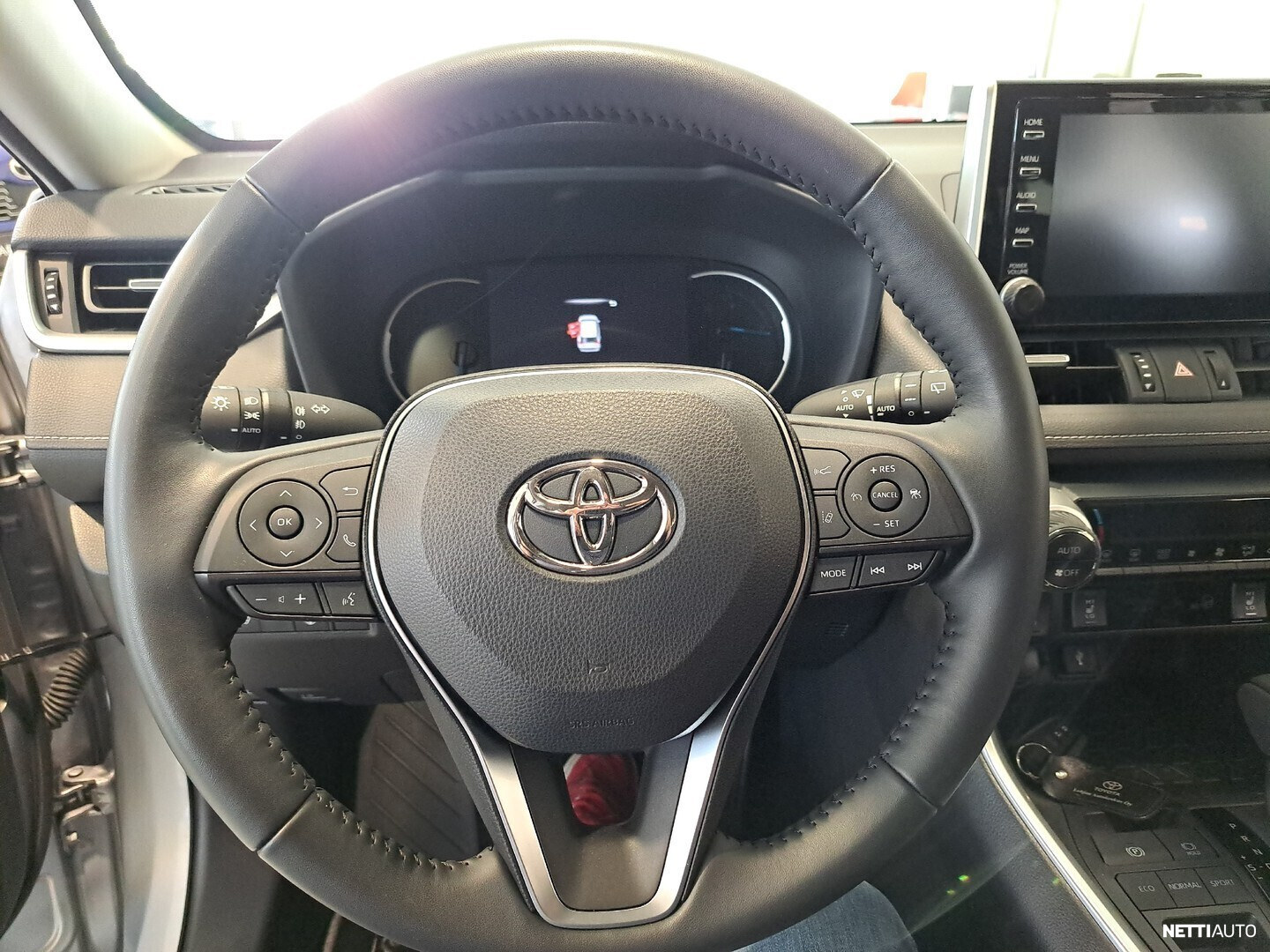 Toyota RAV4 2022, photo 5/7