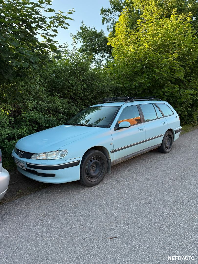 Peugeot 406