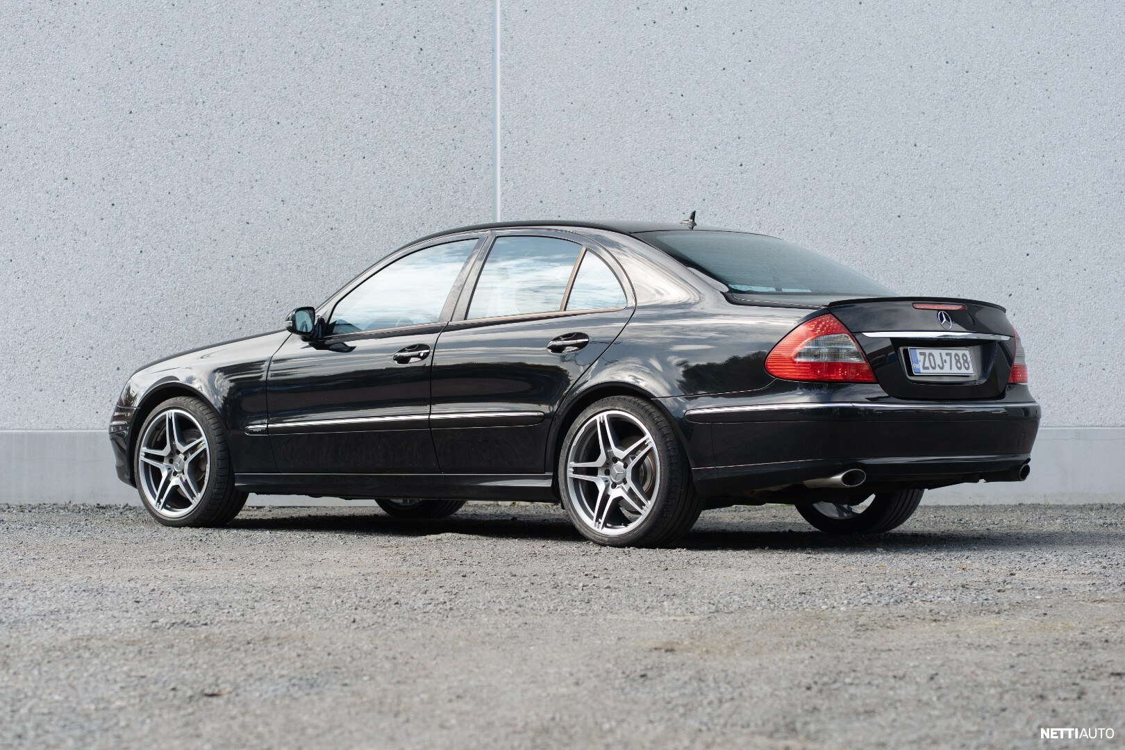 Mercedes-Benz E