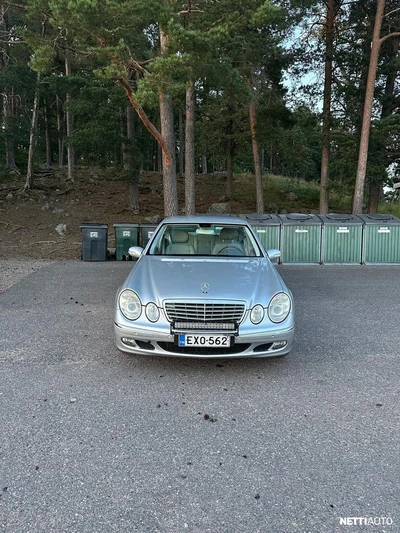Mercedes-Benz E 2005, photo 1/11