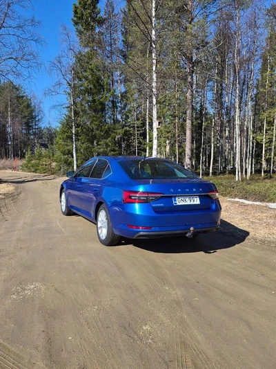 Skoda Superb 2020, kuva 4/10