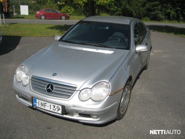 Mercedes-Benz C 200