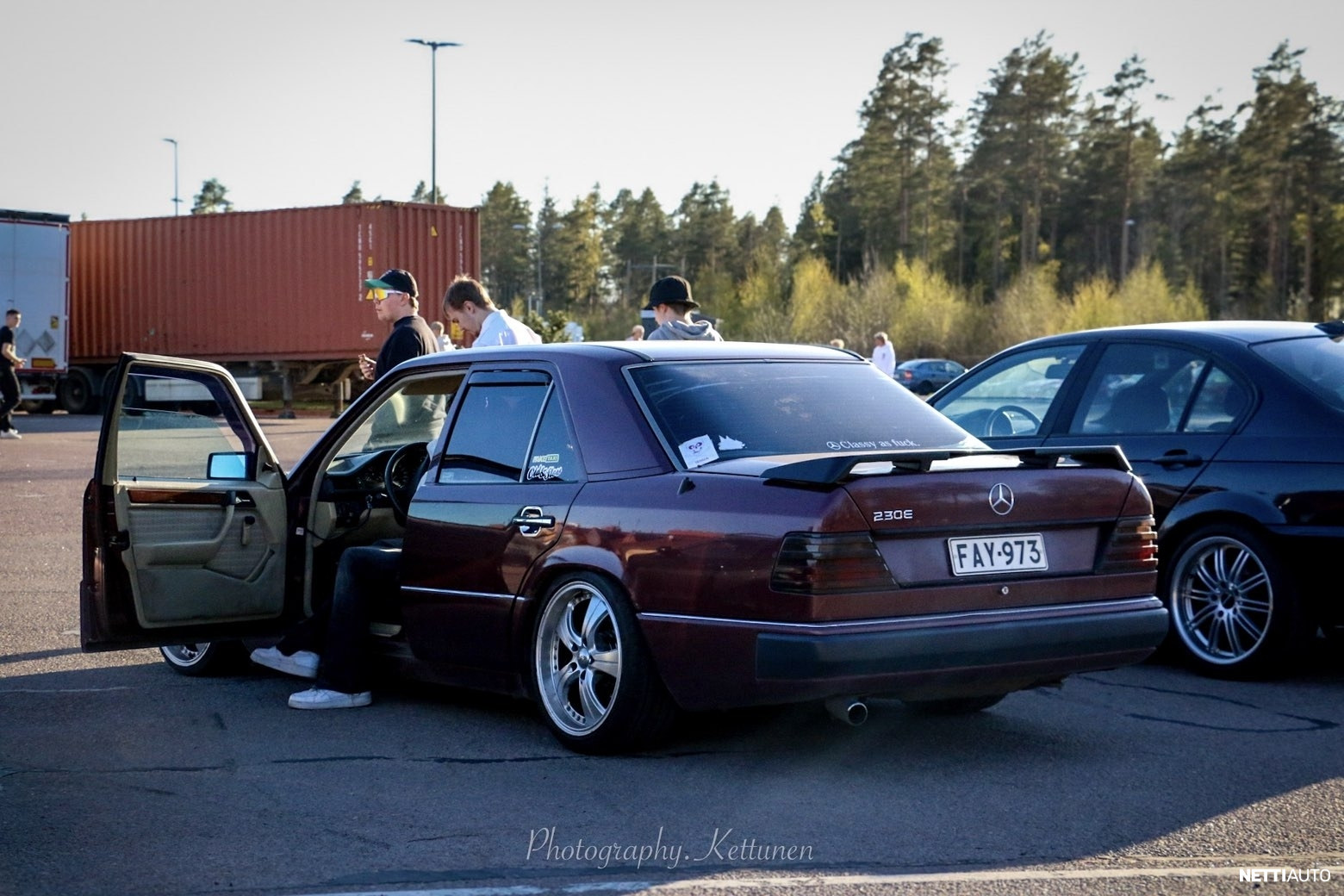 Mercedes-Benz E 230