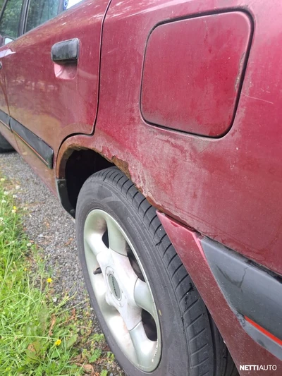 Mazda 323 4d sedan 1994, kuva 5/7