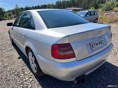 Audi A4 1999, photo 3/13